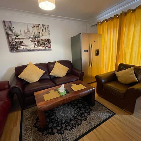 Holiday Home Cardiff City Sleeps 7 外观 照片