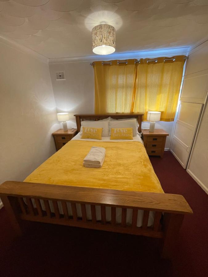 Holiday Home Cardiff City Sleeps 7 外观 照片