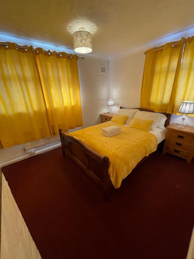 Holiday Home Cardiff City Sleeps 7 外观 照片