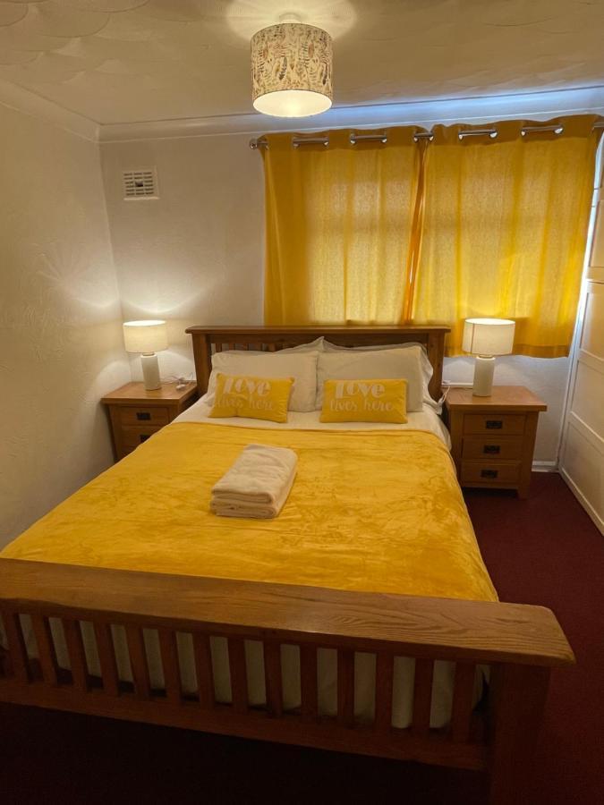 Holiday Home Cardiff City Sleeps 7 外观 照片