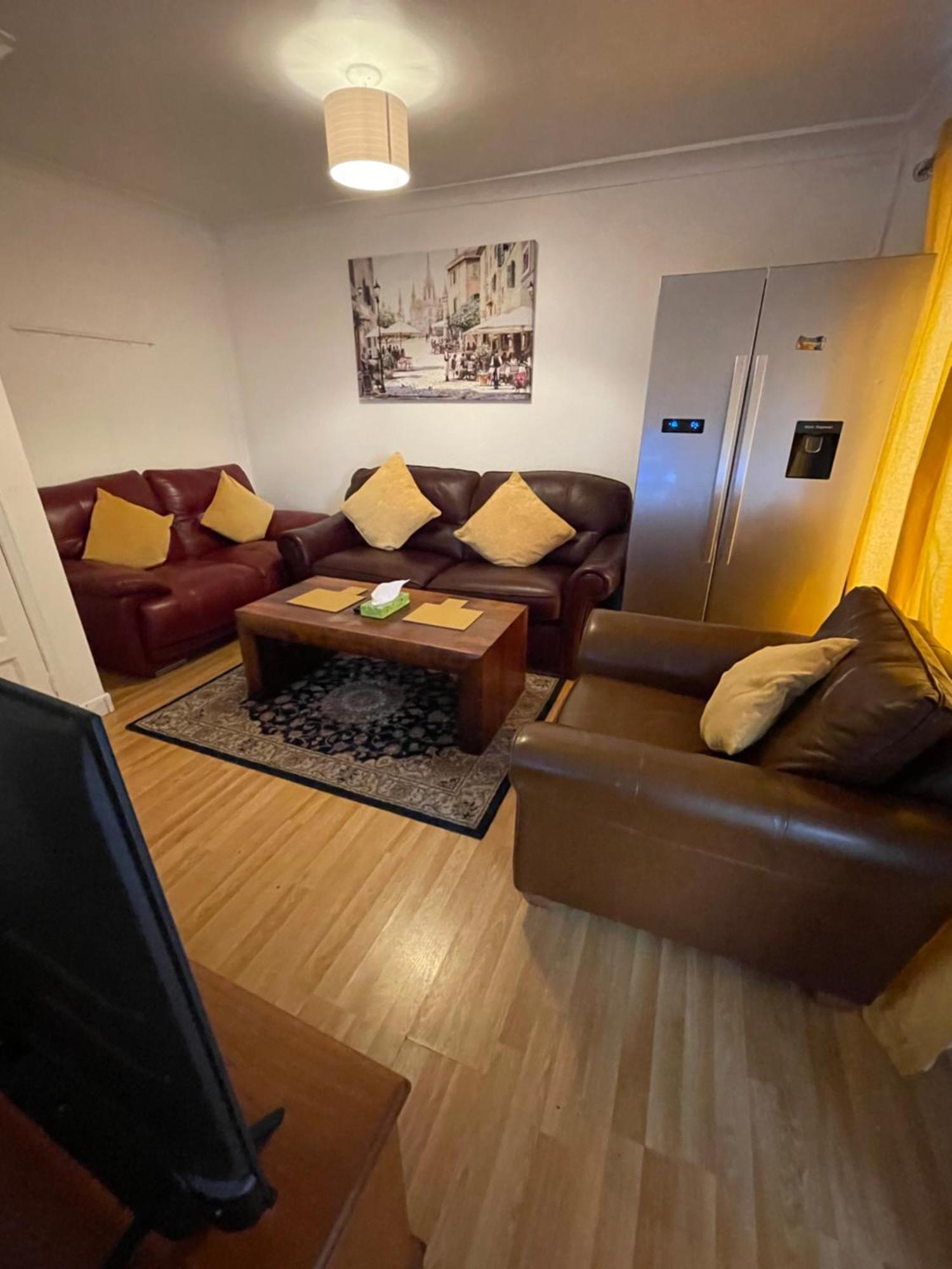 Holiday Home Cardiff City Sleeps 7 外观 照片