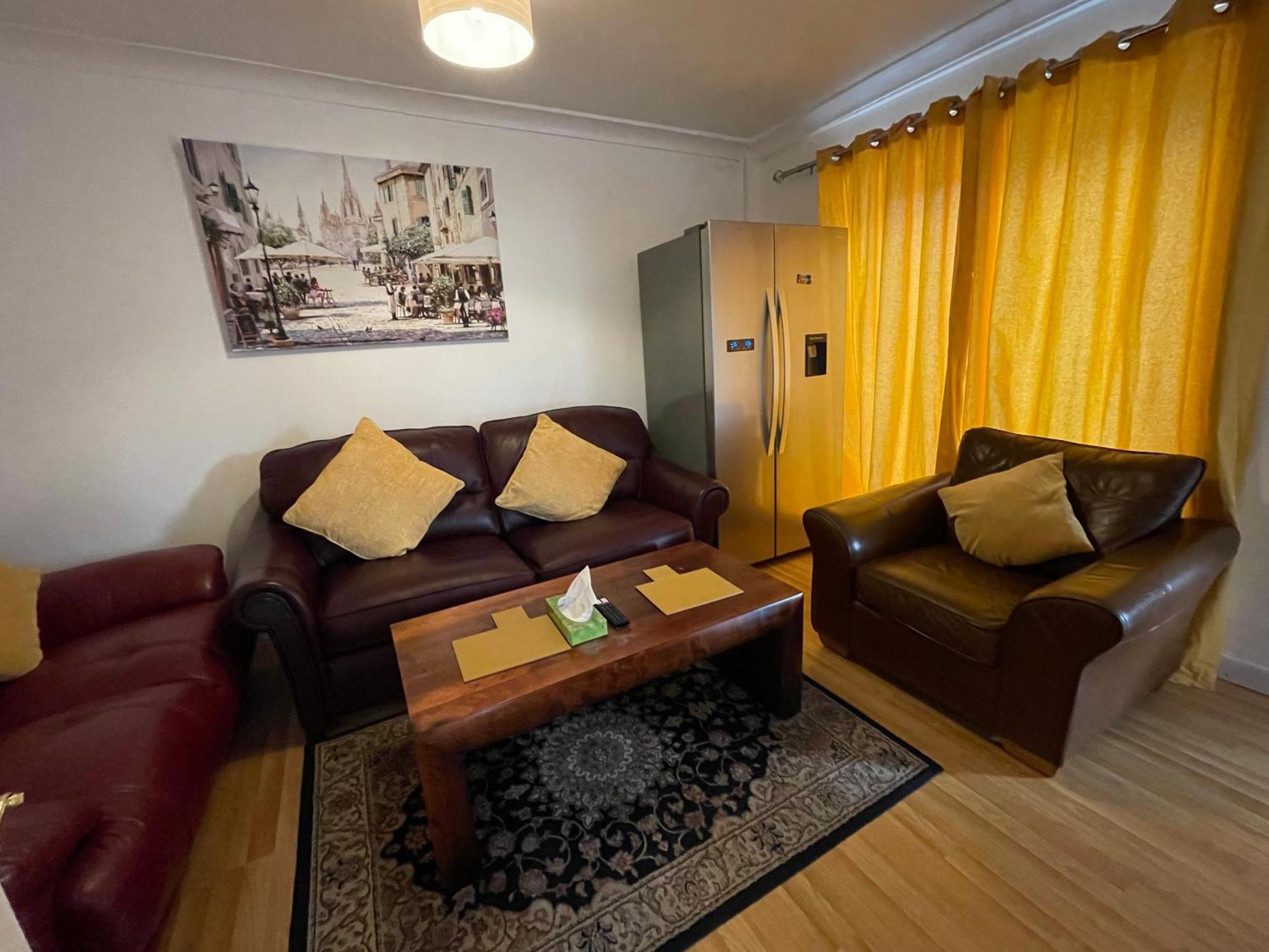 Holiday Home Cardiff City Sleeps 7 外观 照片